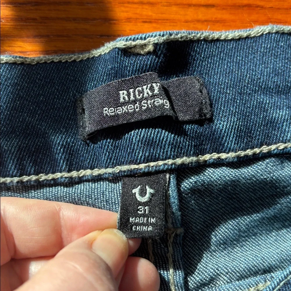 TRUE RELIGION RICKY SN STRAIGHT jeans. Relaxed fit. Size 31.